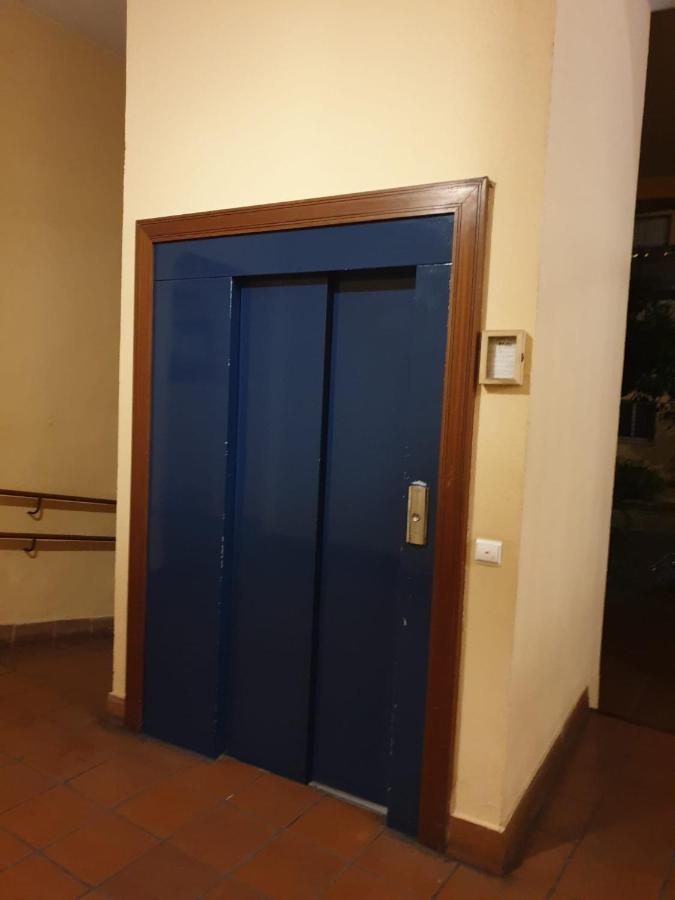 Santa Ana - Palacio del Infantado Sevilla Exterior foto